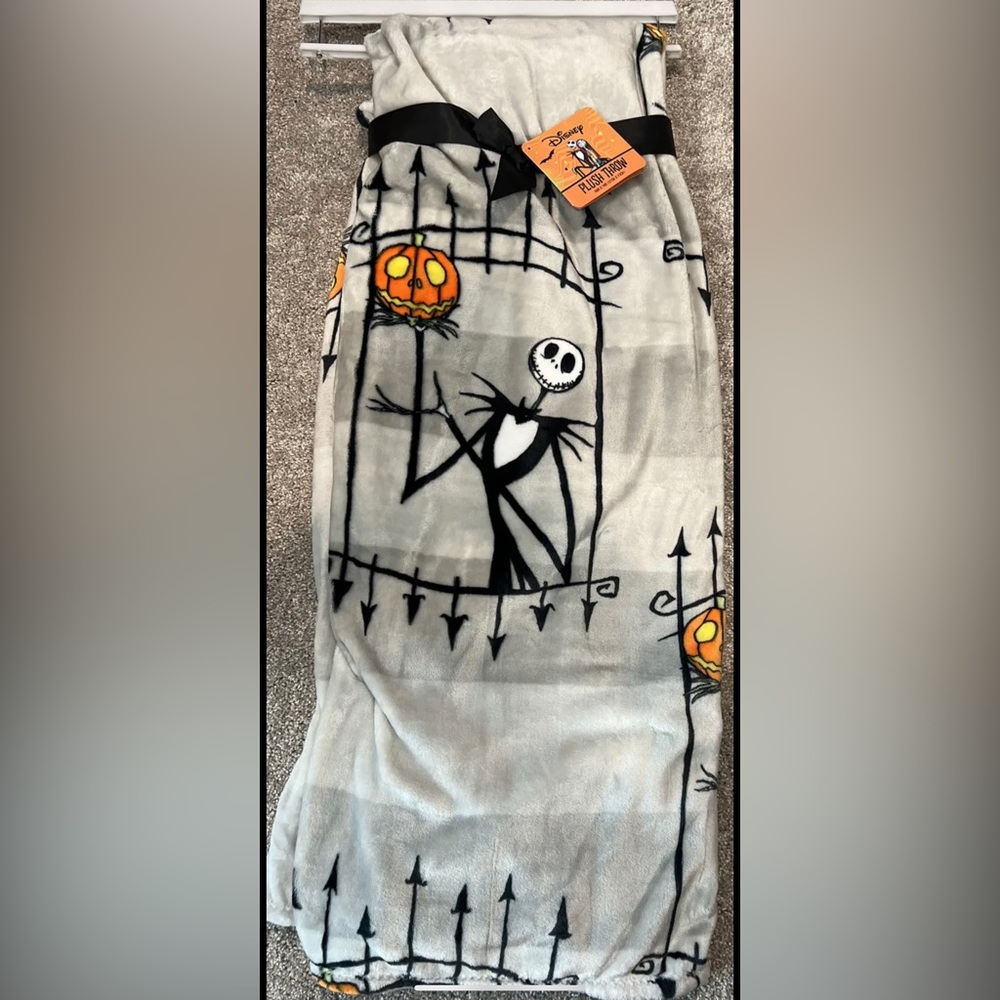 Disney Nightmare before Christmas plush throw - Picture 2 of 4